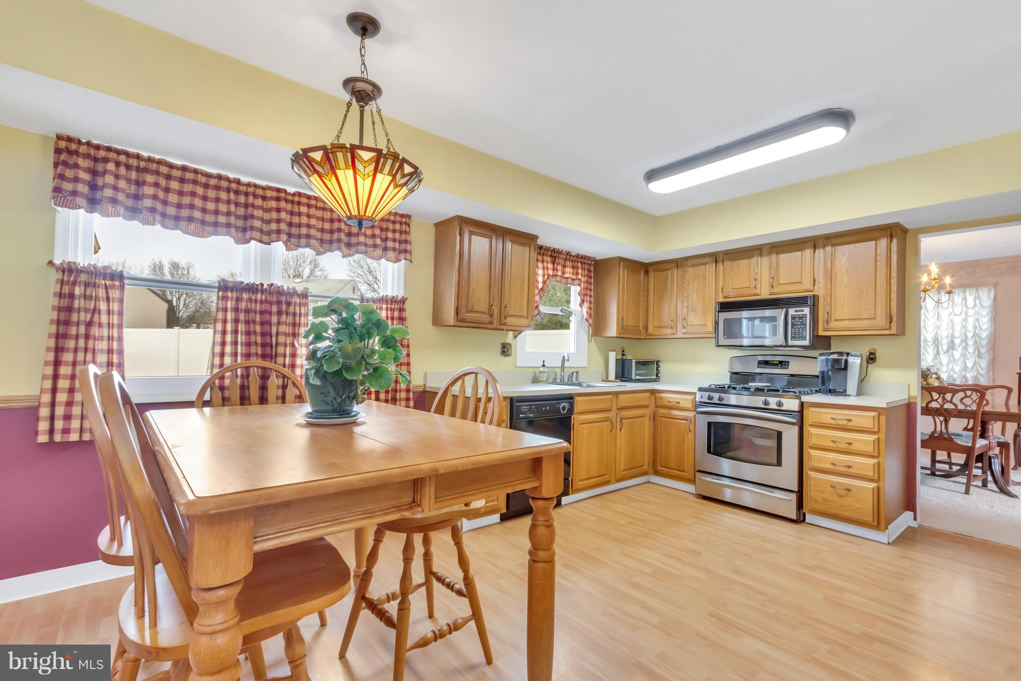 46 Manchester Road Sewell, NJ 08080 - Photo 6 of 24