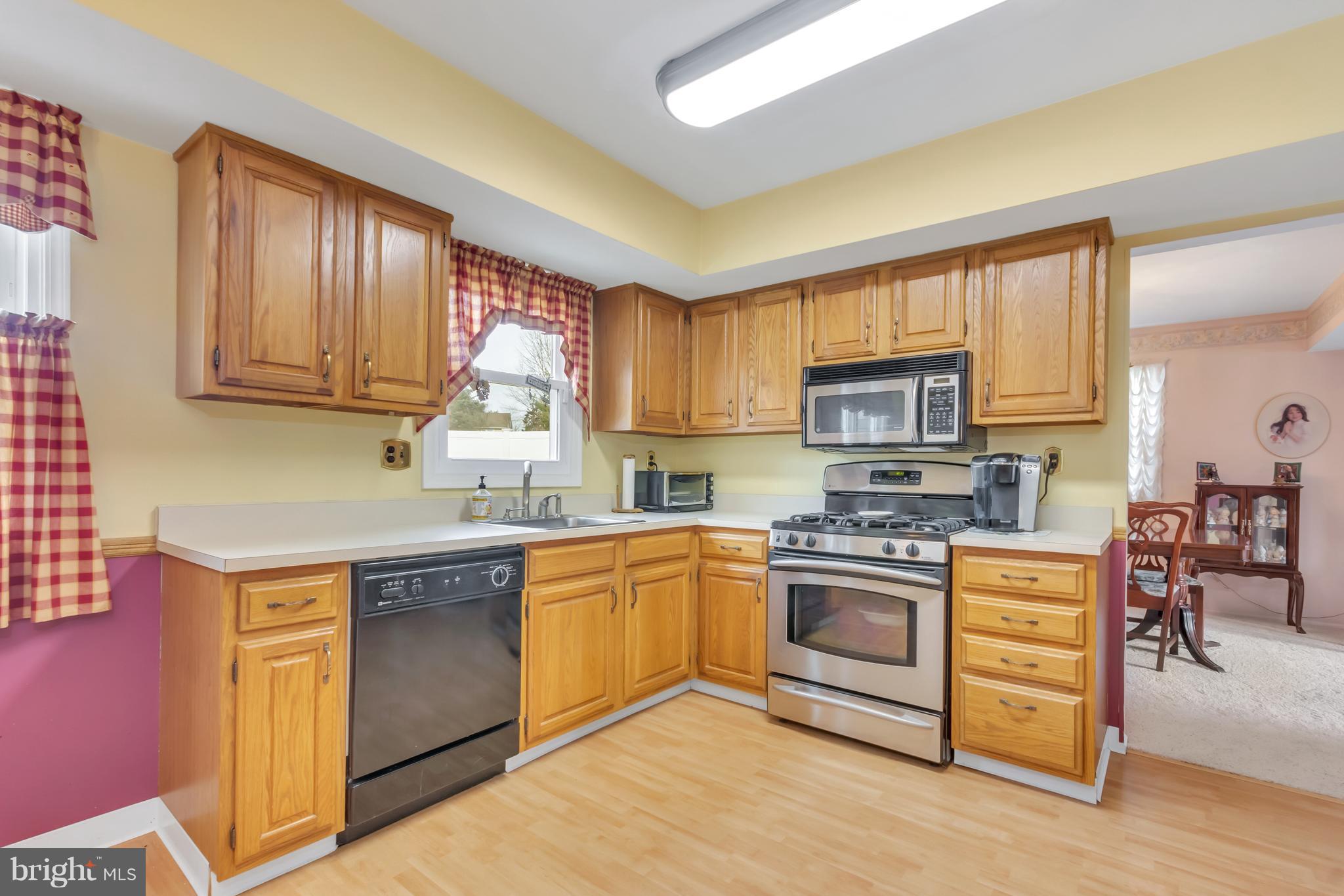 46 Manchester Road Sewell, NJ 08080 - Photo 7 of 24