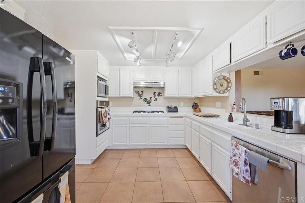 842 Porter Way Fallbrook, CA 92028 - Photo 12 of 22