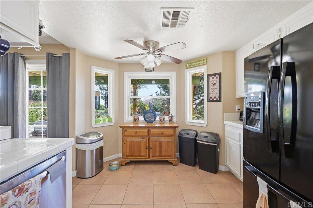 842 Porter Way Fallbrook, CA 92028 - Photo 13 of 22