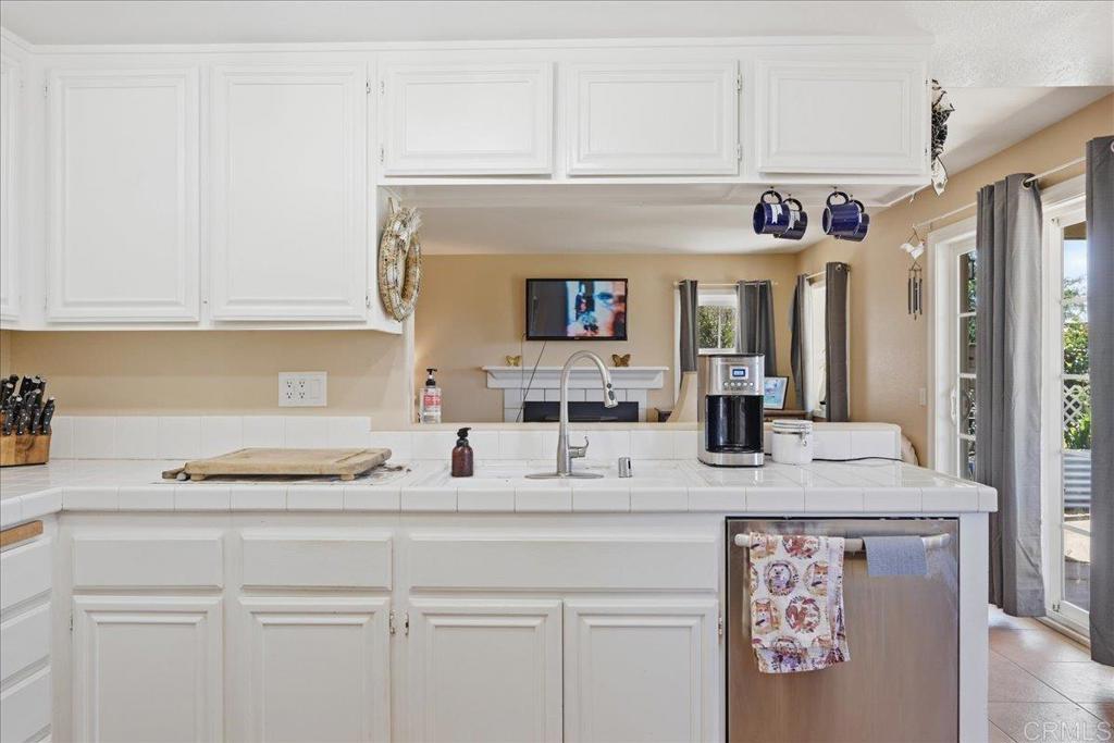 842 Porter Way Fallbrook, CA 92028 - Photo 14 of 22