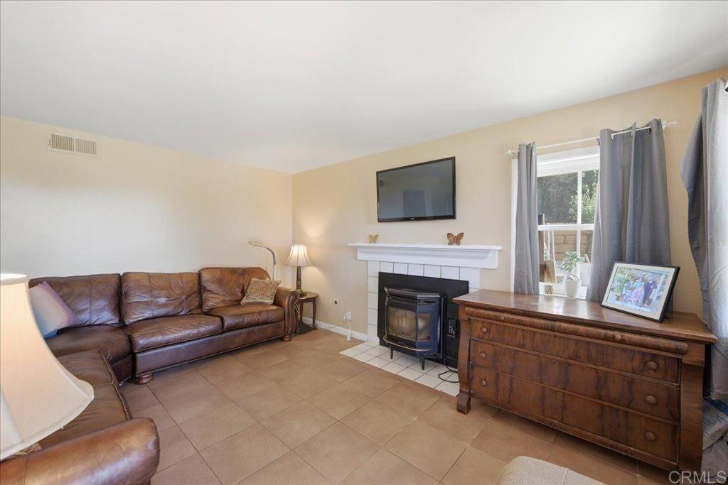 842 Porter Way Fallbrook, CA 92028 - Photo 9 of 22