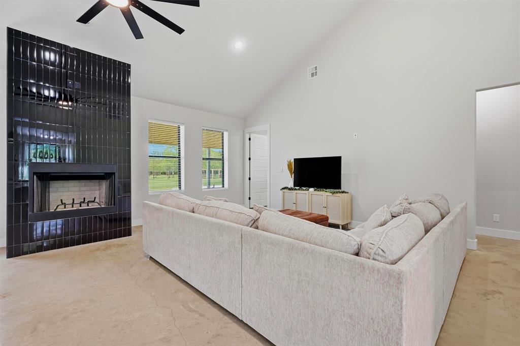 311 Rawhide Trail Denison, TX 75021 - Photo 6 of 39