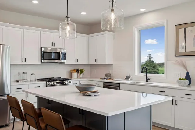 $828,220 | 4842 Baker Reserve Lane, Maple Plain, MN 55359