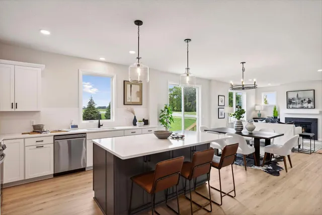 $828,220 | 4842 Baker Reserve Lane, Maple Plain, MN 55359