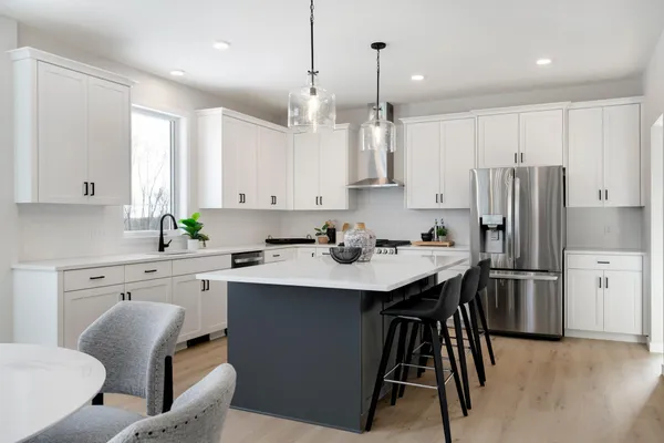 $828,220 | 4842 Baker Reserve Lane, Maple Plain, MN 55359