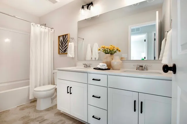 $828,220 | 4842 Baker Reserve Lane, Maple Plain, MN 55359