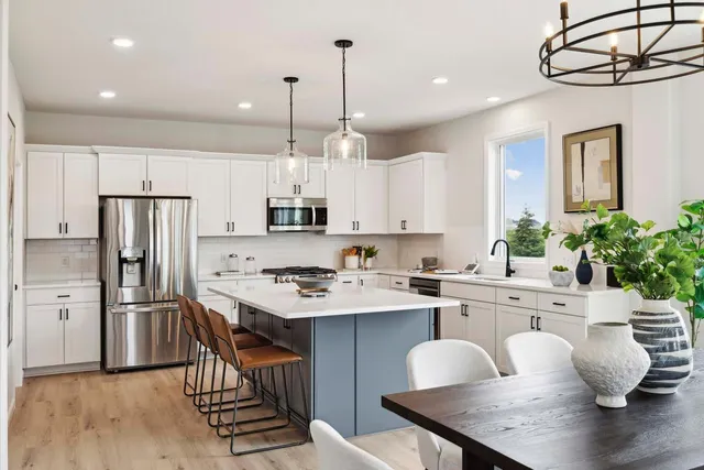 $828,220 | 4842 Baker Reserve Lane, Maple Plain, MN 55359