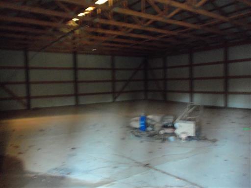 60 Lock B Road South Clarksville, TN 37040 - Photo 7 of 10 Hanger