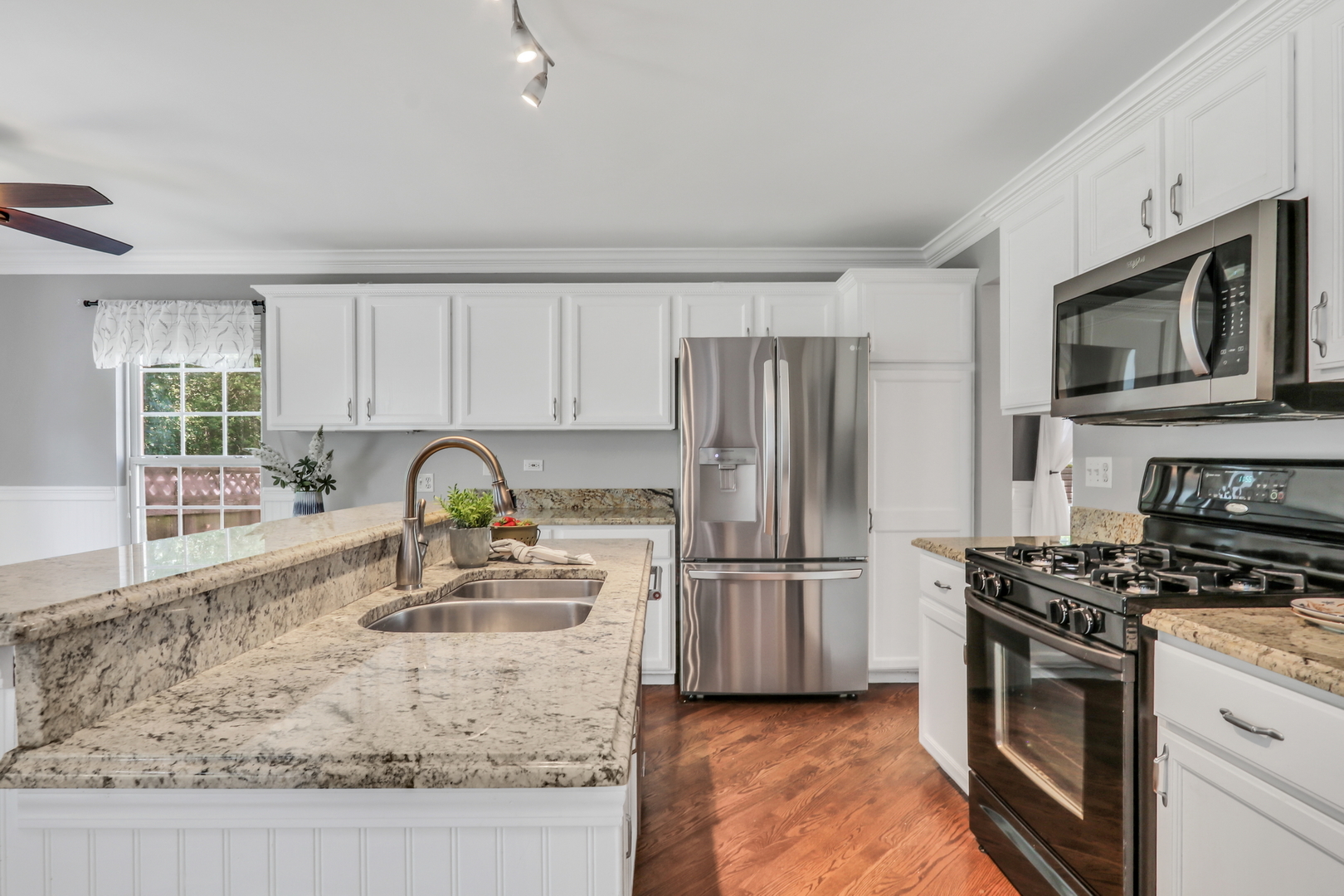 45 Highland Road Grayslake, IL 60030 - Photo 10 of 49