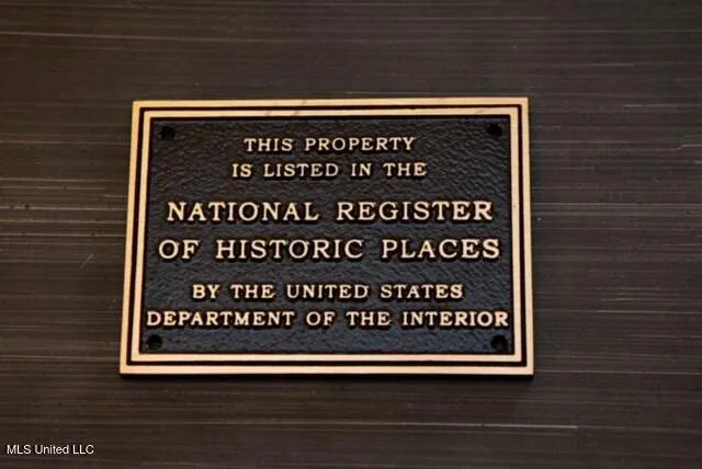 $375,000 | 26 Cemetery Road, Natchez, MS 39120