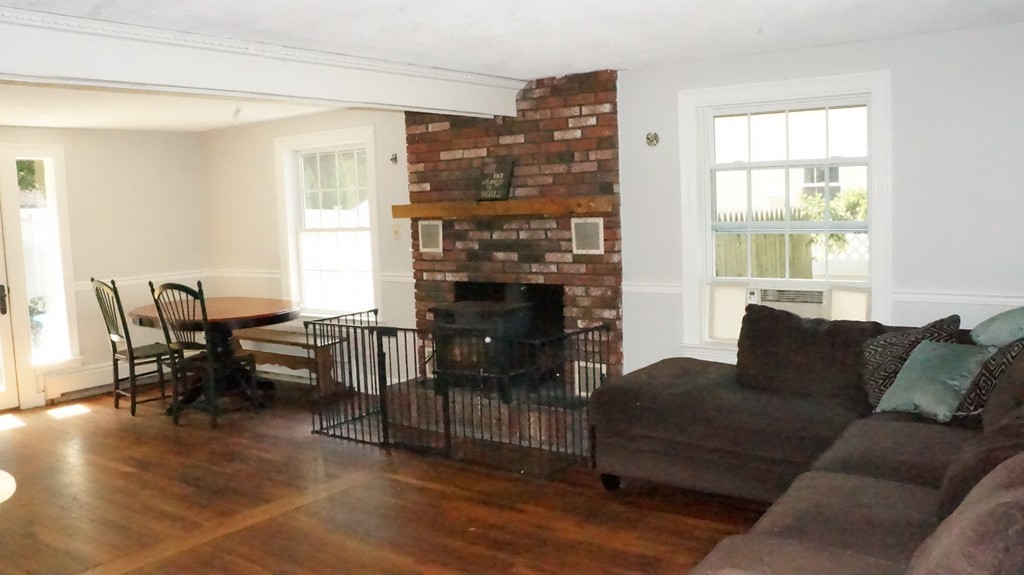 55 Fuller Road Weymouth, MA 02191 - Photo 2 of 11