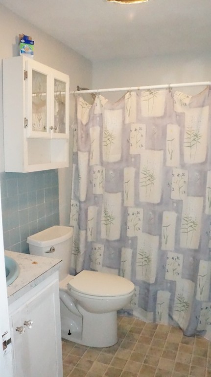 55 Fuller Road Weymouth, MA 02191 - Photo 8 of 11