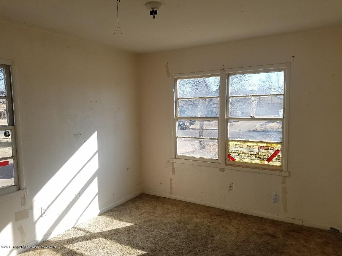 3401 Martin Road Amarillo, TX 79107 - Photo 6 of 14 Bedroom (2) (1)