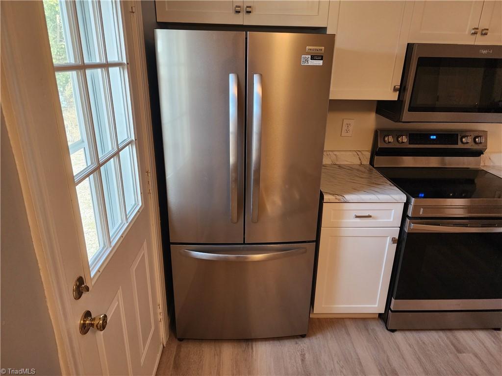 148 Churchill Lane Mount Airy, NC 27030 - Photo 2 of 7