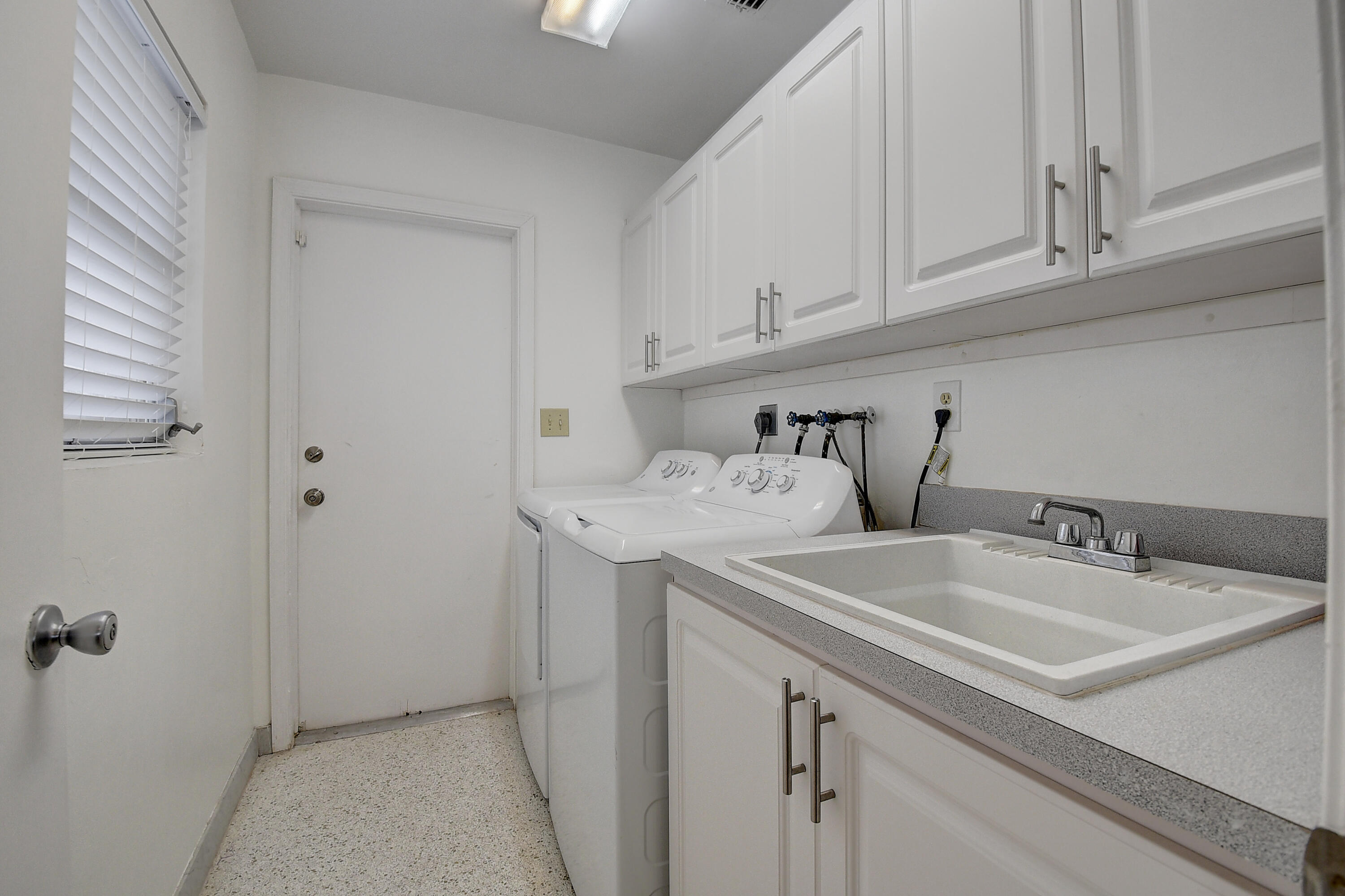232 Northeast 31st Street Boca Raton, FL 33431 - Photo 27 of 53 27_dsc_0367_68_69_70_71