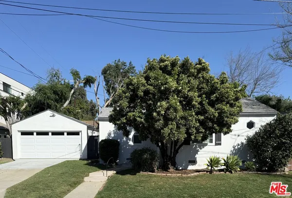 $2,350 | 5510 Beck Avenue, North Hollywood, CA 91601