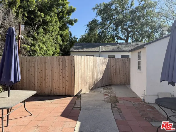 $2,450 | 5510 Beck Avenue, North Hollywood, CA 91601