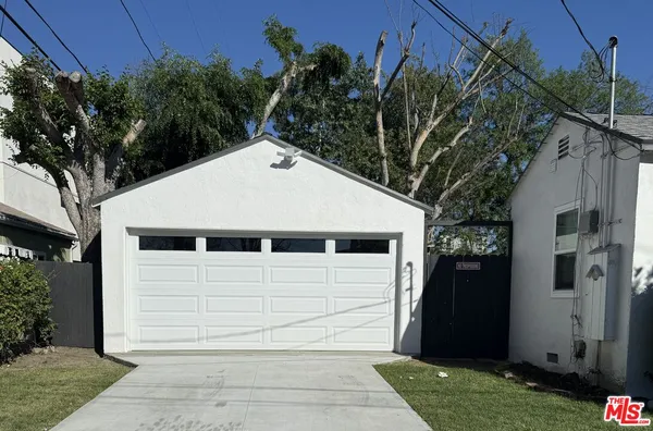 $2,450 | 5510 Beck Avenue, North Hollywood, CA 91601