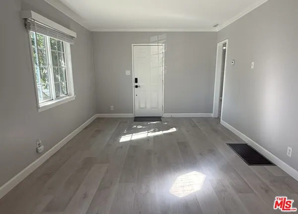 $2,450 | 5510 Beck Avenue, North Hollywood, CA 91601