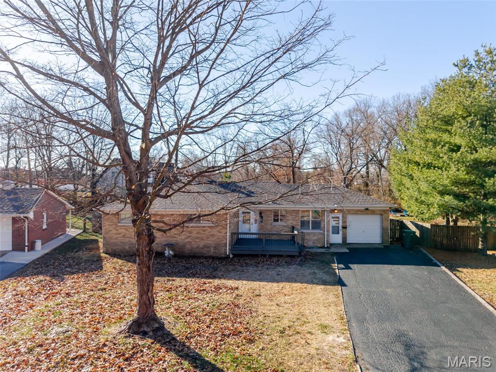 303 North Cedar Street O'Fallon, IL 62269 - Photo 2 of 47