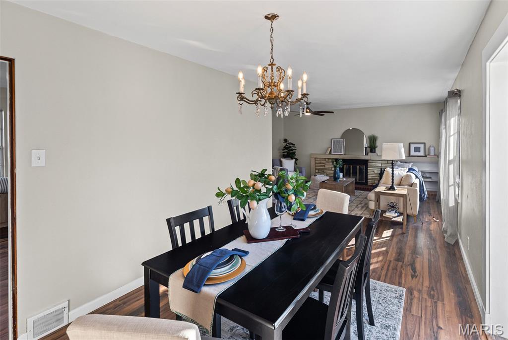 303 North Cedar Street O'Fallon, IL 62269 - Photo 10 of 47