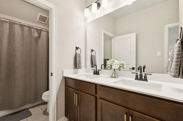 $690,000 | 4124 Kyle's Landing Drive, Hickory Creek, TX 75065