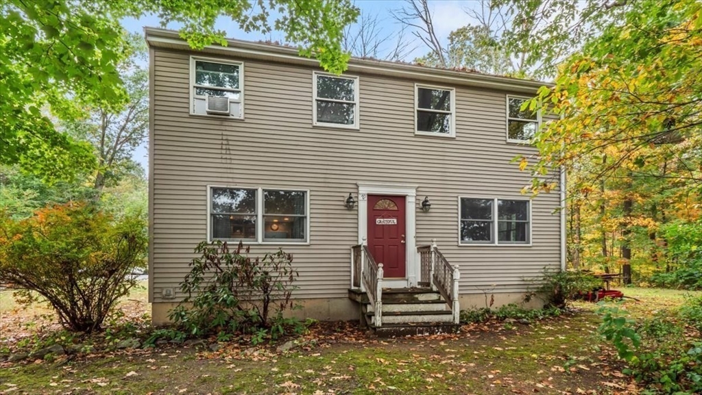 79 Andover Street Georgetown, MA 01833 - Photo 4 of 30 Gallery Image 4