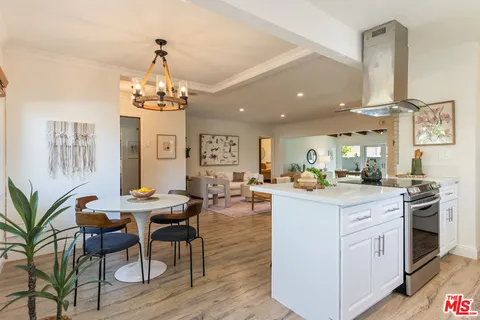 $1,175,000 | 13620 Sylvan Street, Valley Glen, CA 91401