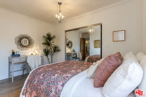 $1,175,000 | 13620 Sylvan Street, Valley Glen, CA 91401