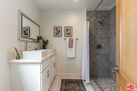 $1,175,000 | 13620 Sylvan Street, Valley Glen, CA 91401