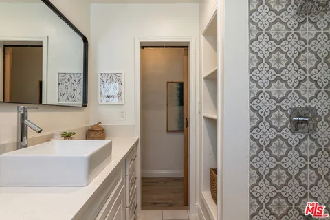 $1,175,000 | 13620 Sylvan Street, Valley Glen, CA 91401