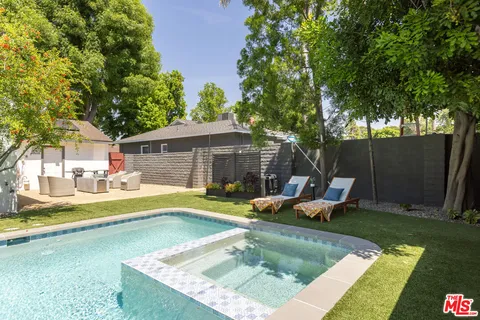 $1,175,000 | 13620 Sylvan Street, Valley Glen, CA 91401