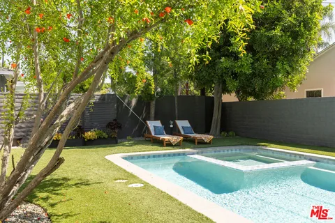 $1,175,000 | 13620 Sylvan Street, Valley Glen, CA 91401