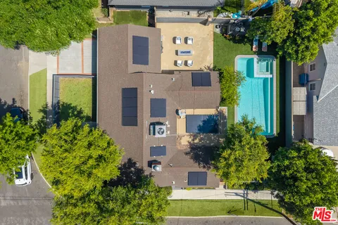 $1,175,000 | 13620 Sylvan Street, Valley Glen, CA 91401