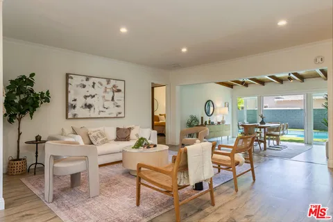 $1,175,000 | 13620 Sylvan Street, Valley Glen, CA 91401