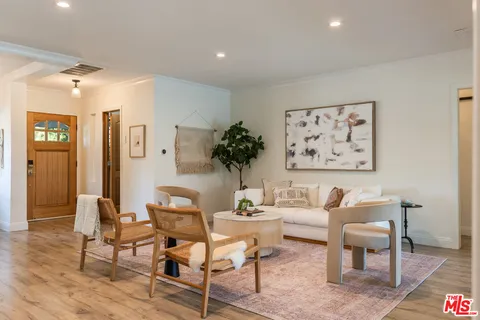 $1,175,000 | 13620 Sylvan Street, Valley Glen, CA 91401