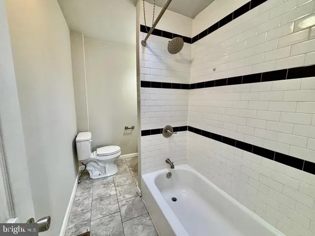 $2,000 | 2445 East Huntingdon Street, Philadelphia, PA 19125