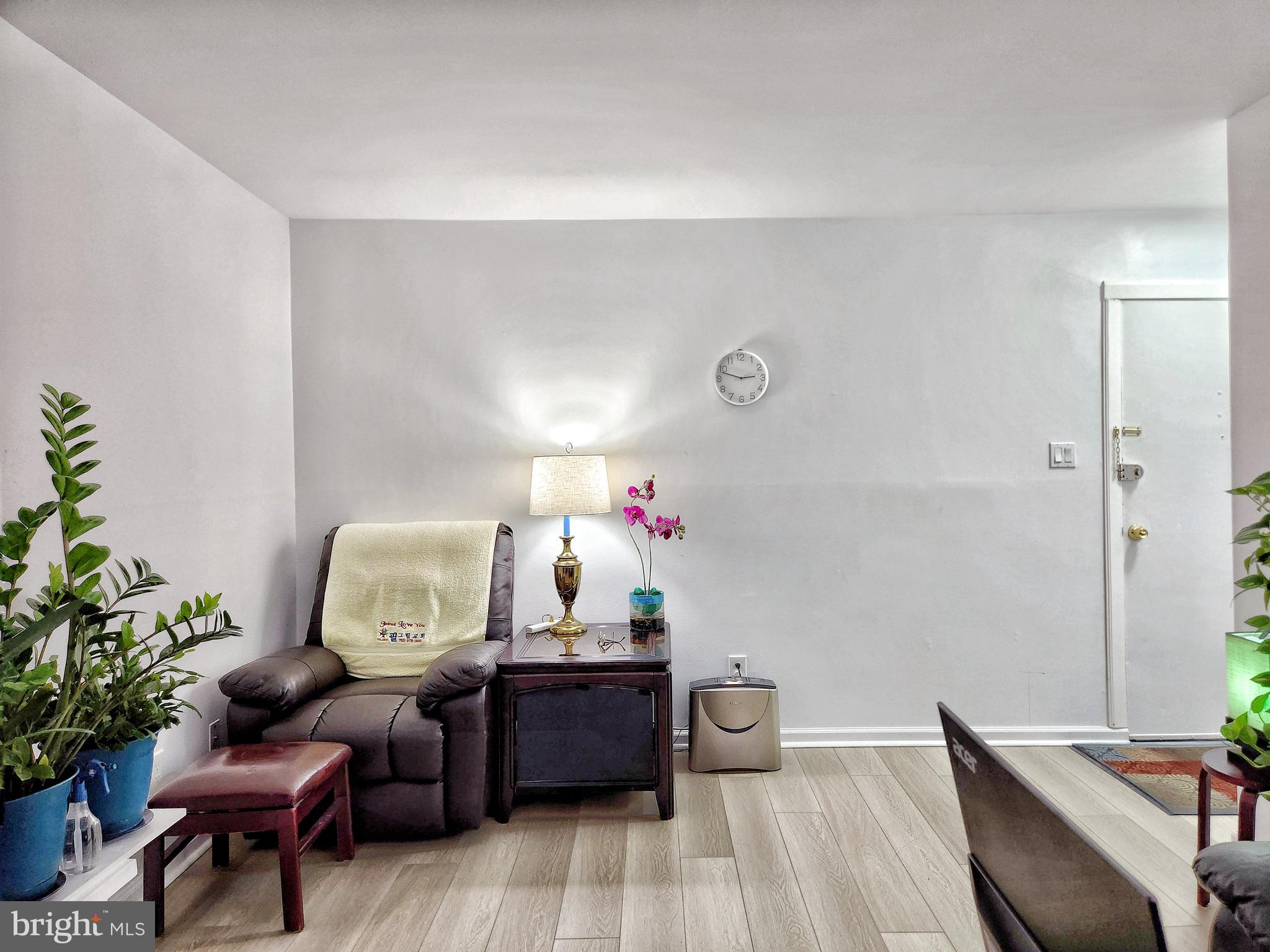 2901 Charing Cross Road, Unit 8 Falls Church, VA 22042 - Photo 6 of 40 a living room with furniture