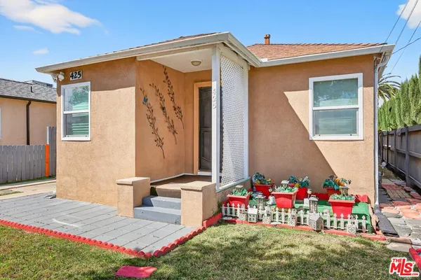 $950,000 | 423 East 127th Street, Los Angeles, CA 90061