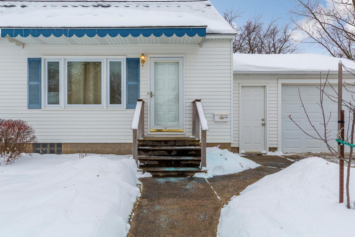 509 14th Avenue Southwest Austin, MN 55912 - Photo 5 of 33