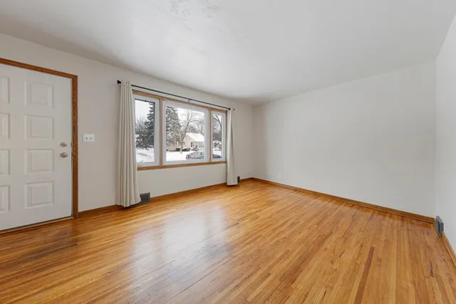 $185,000 | 509 14th Avenue Southwest, Austin, MN 55912