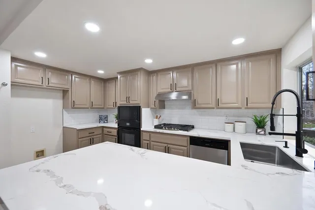 $865,000 | 122 Kennar Way, Folsom, CA 95630