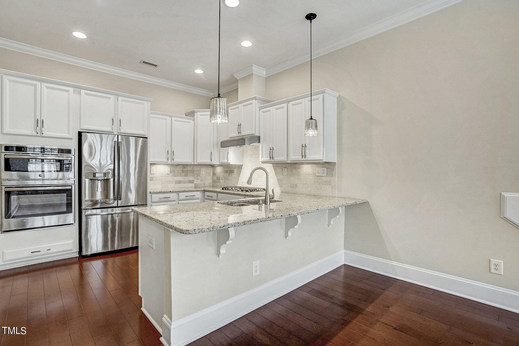513 Deodar Lane Raleigh, NC 27608 - Photo 10 of 35 10-web-or-mls-513 Deodar Ln-12