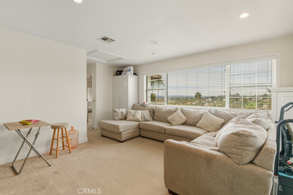 1245 Phillips Street Vista, CA 92083 - Photo 10 of 15