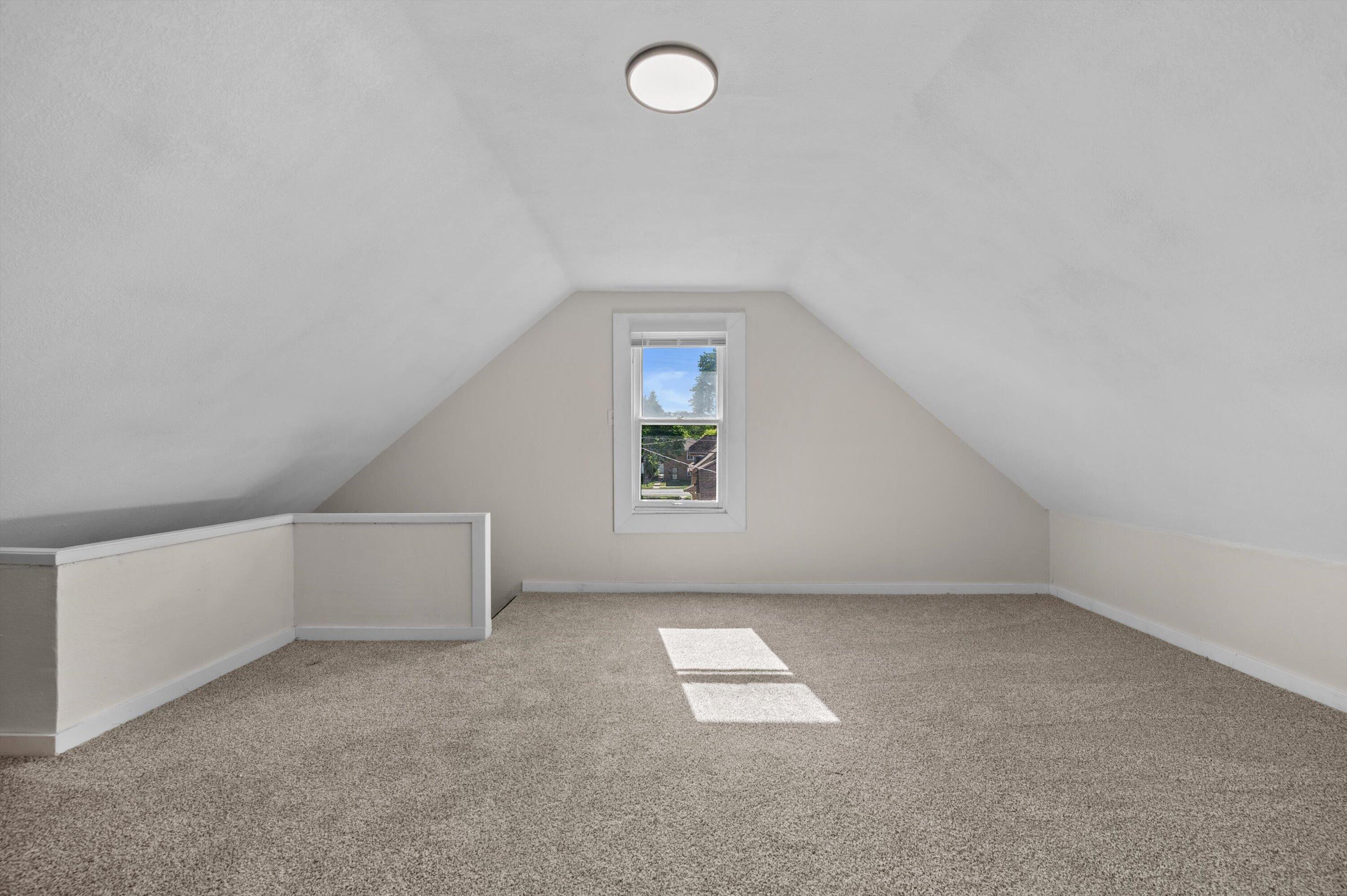 5543 North 34th Street Milwaukee, WI 53209 - Photo 24 of 37 Bedroom 3