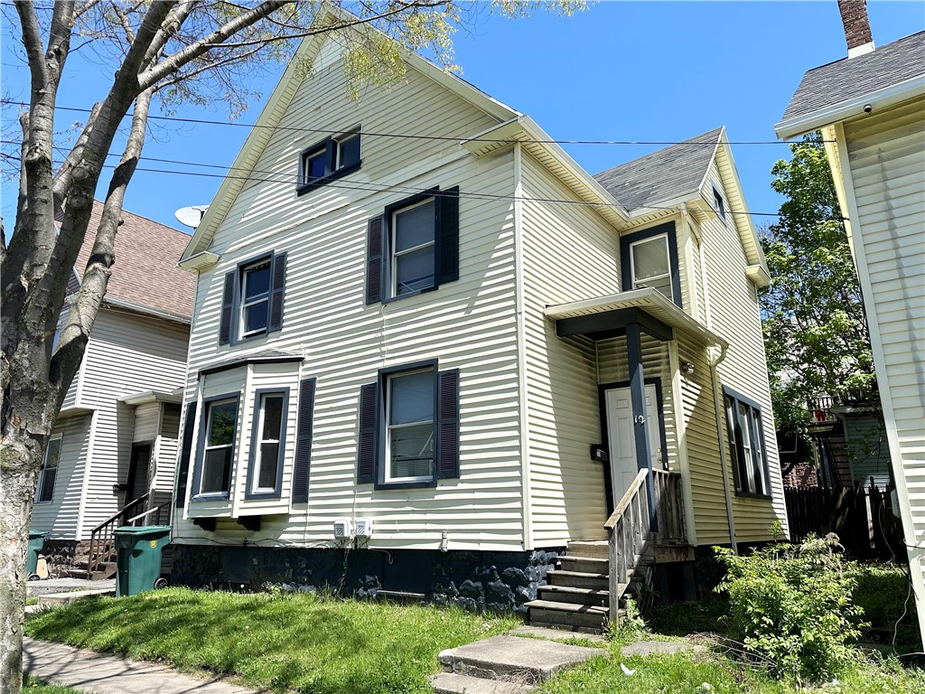 12 Warner Street Rochester, NY 14606 - Photo 1 of 1 Welcome to 12 Warner St!