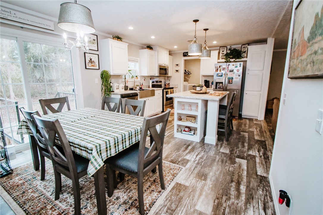 122 Holly St Circle Brunswick, GA 31525 - Photo 8 of 21