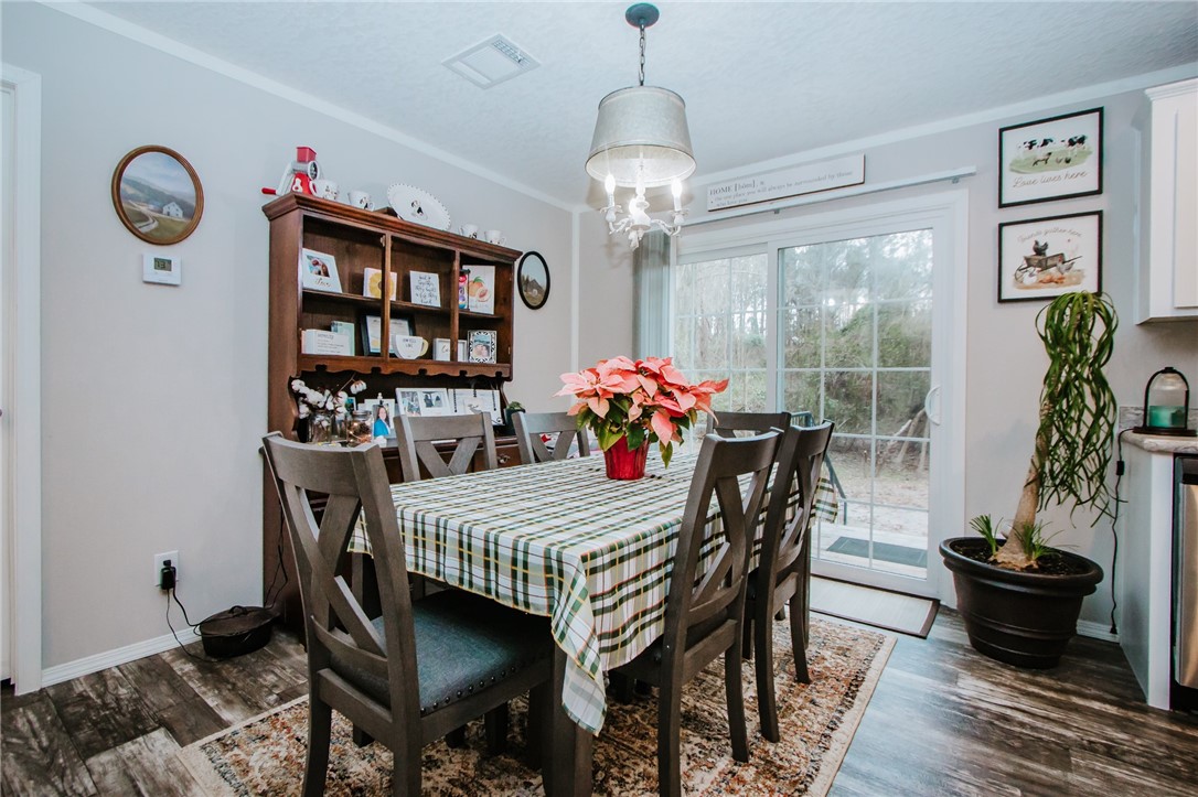 122 Holly St Circle Brunswick, GA 31525 - Photo 9 of 21