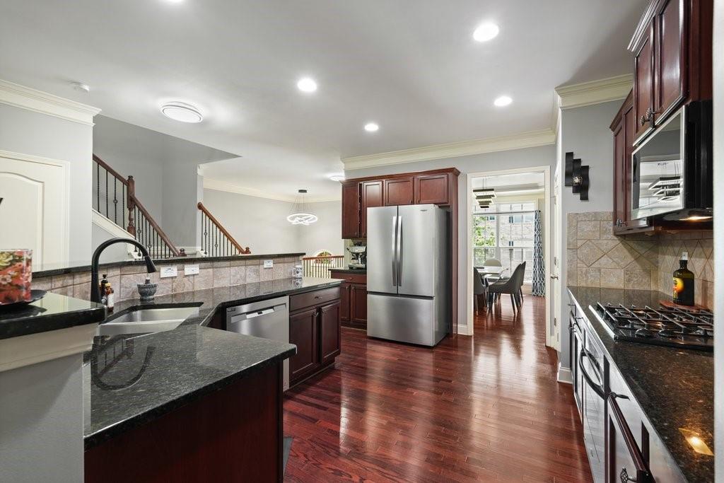 3888 Fairhill Point Alpharetta, GA 30004 - Photo 17 of 56